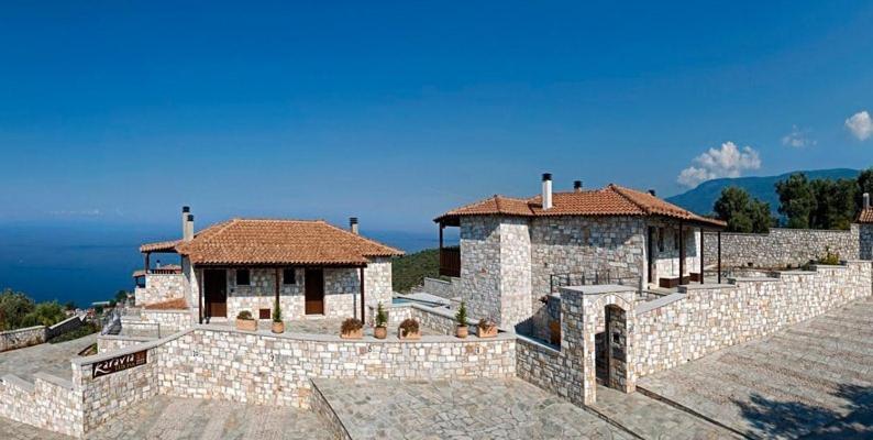 Karavia Lux Inn Афисос Екстериор снимка